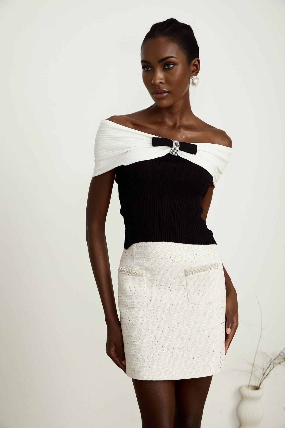 Valeria Top Black & White Knit Bow Detail Cropped