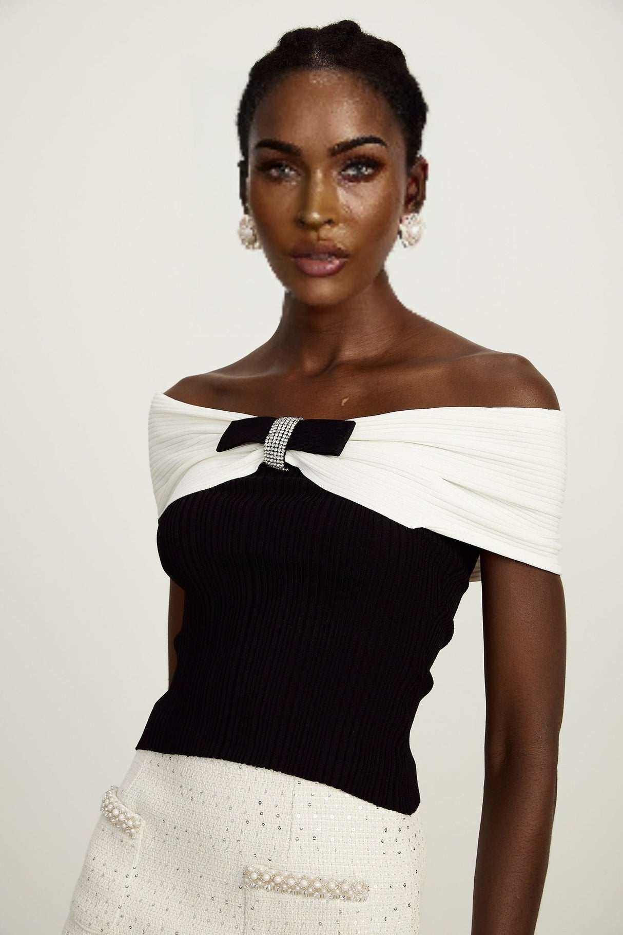 Valeria Top Black & White Knit Bow Detail Cropped