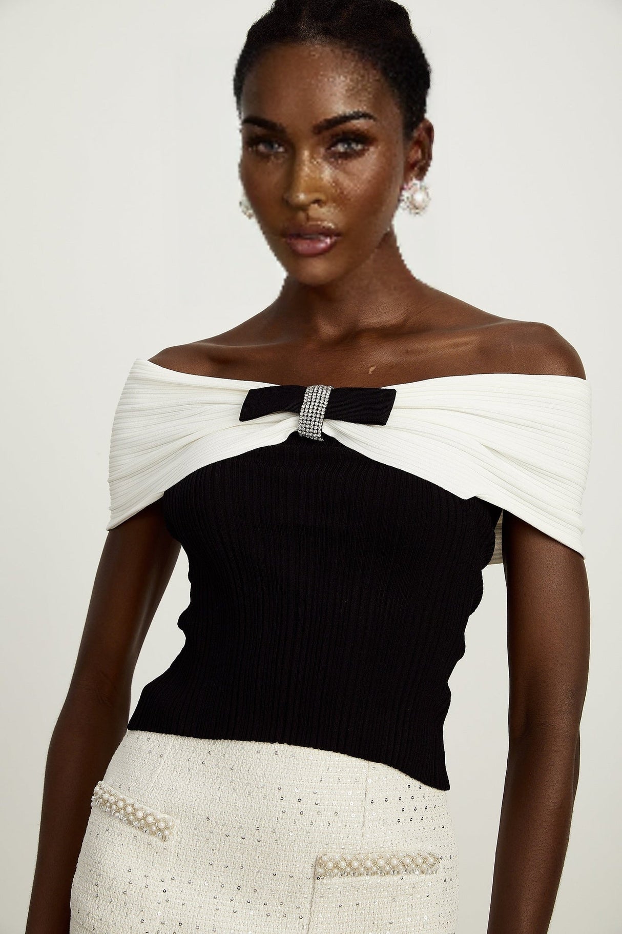 Valeria Top Black & White Knit Bow Detail Cropped
