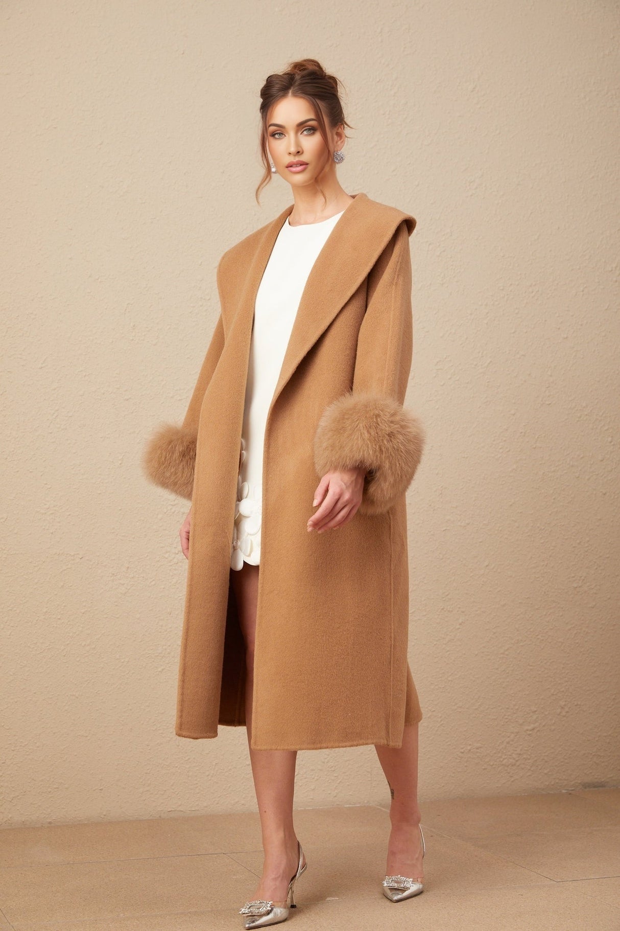 Vera Overcoat Brown Felted Wool Fox Fur Wide Lapels Wrap Silhouette
