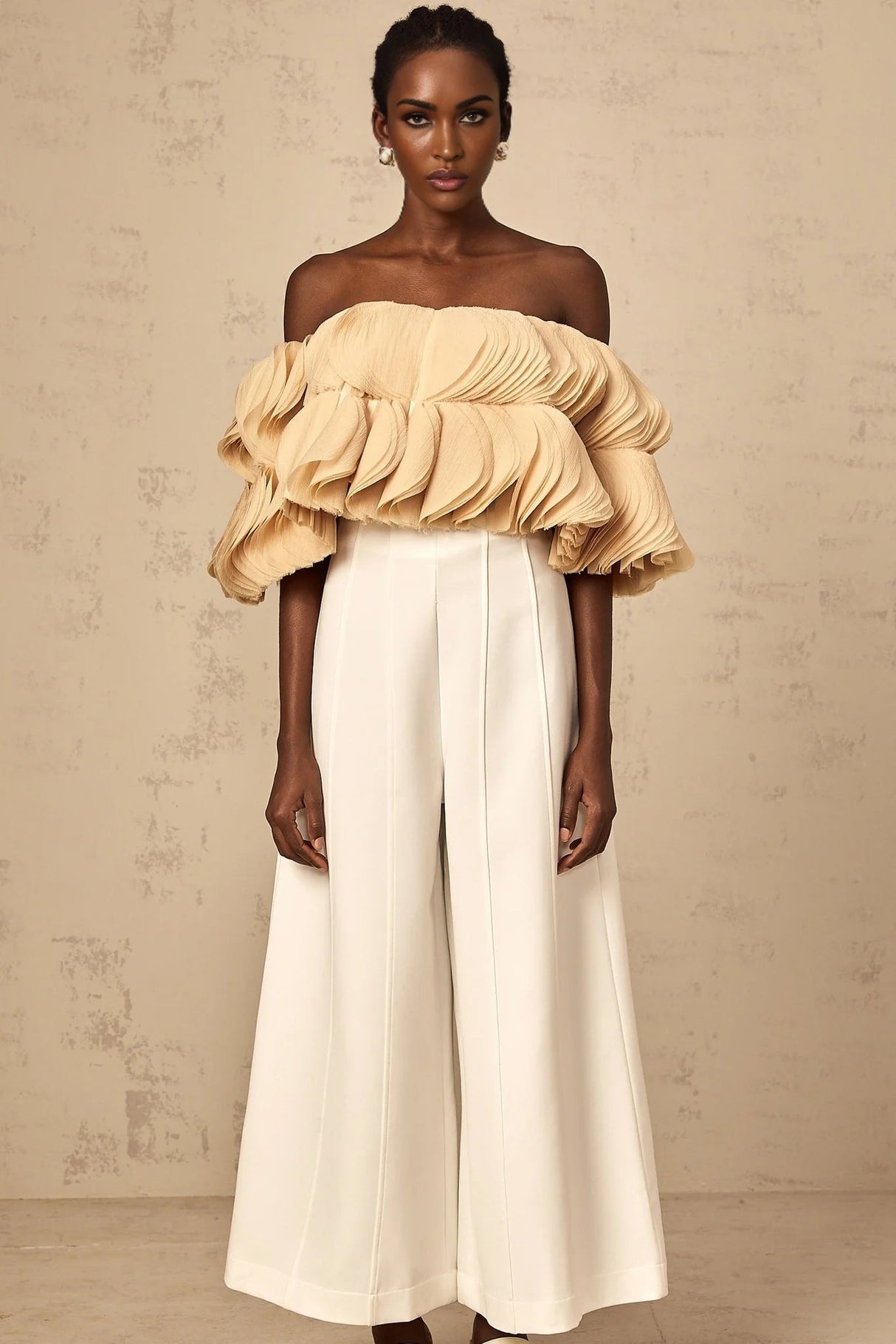 Vincenzina Cropped Top Neutrals Off - Shoulder Shirred