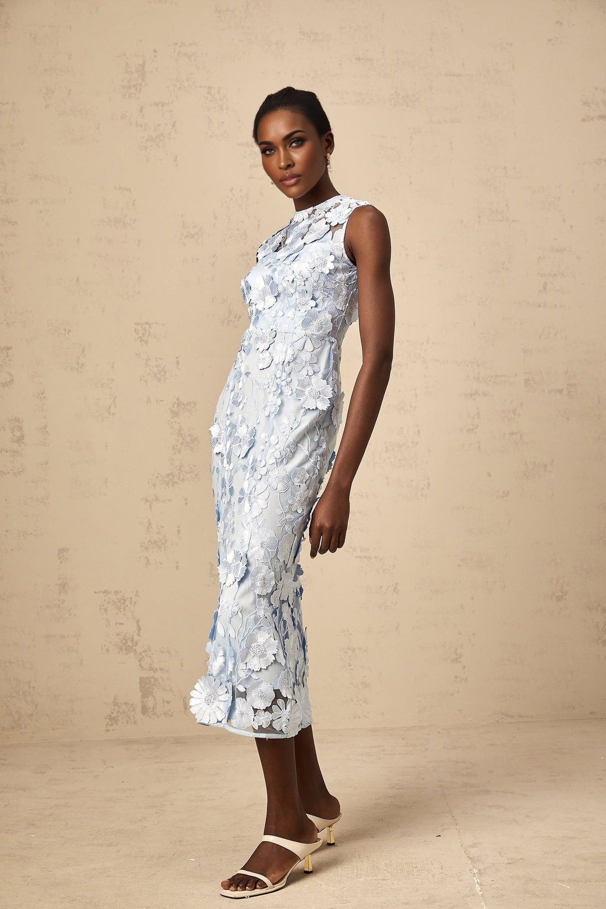 Vincenzina Floral Midi Dress in Blue with Cinched Waist & Flared Hem