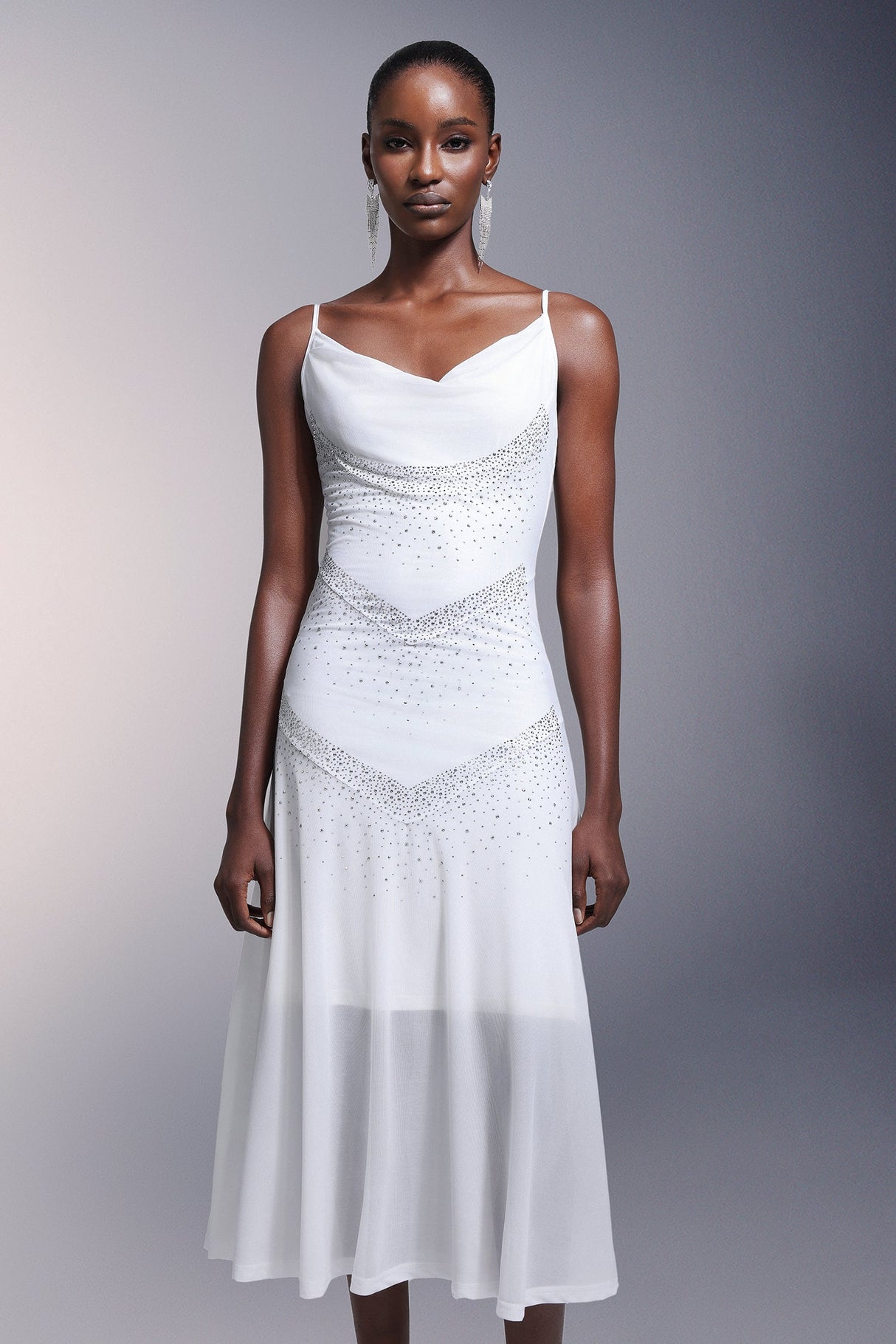 White Kuller Diamond Sleeveless Midi Dress with Diamond-like Embellishments